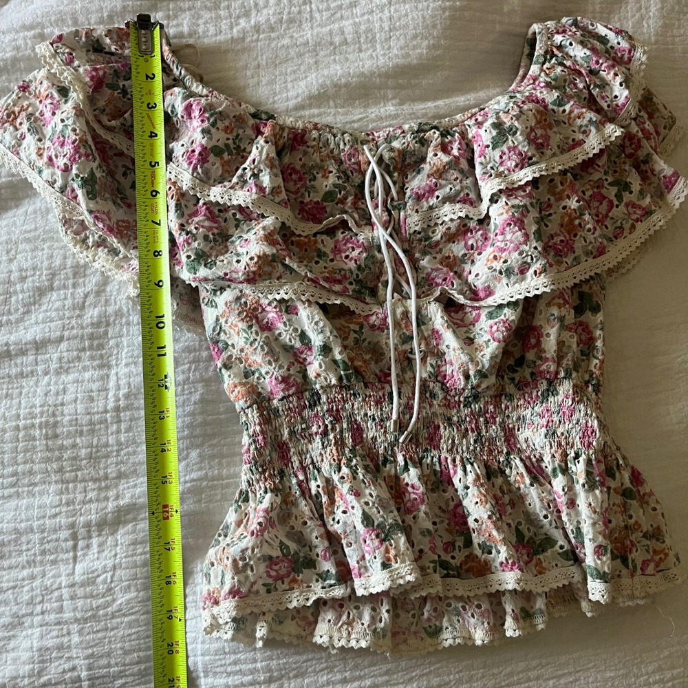 Guess Floral Eyelet Ruffle Scoop Neck Smocked Peplum Top XL Blouse Prairie Boho - Picture 15 of 15